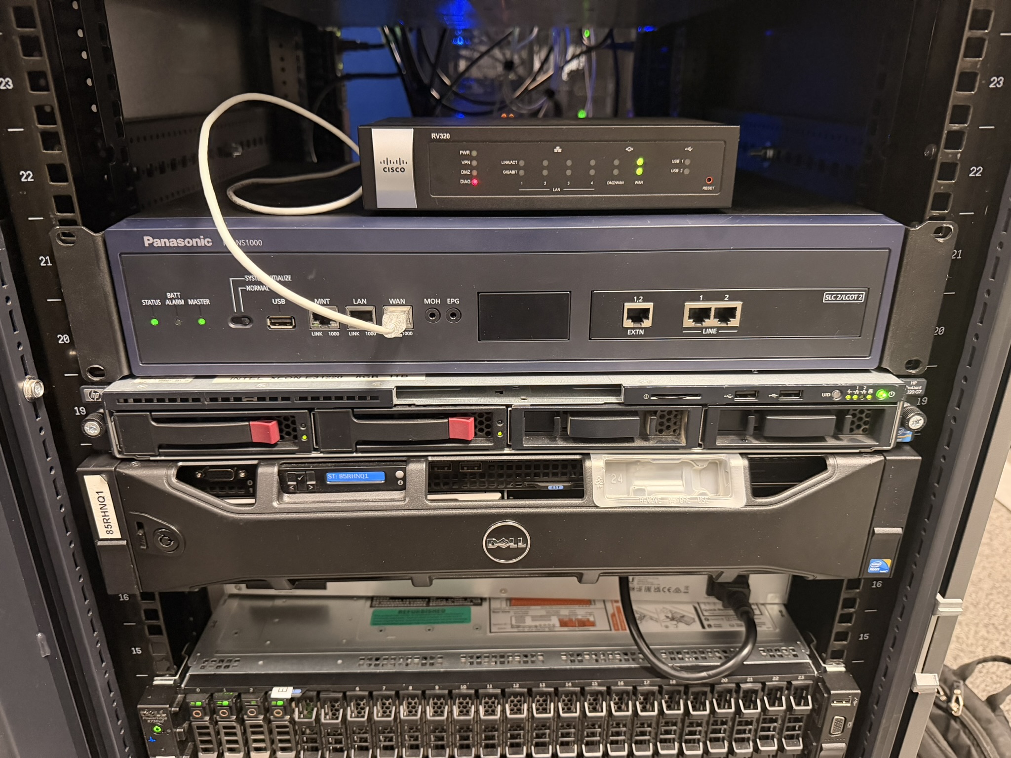 Client data center rack